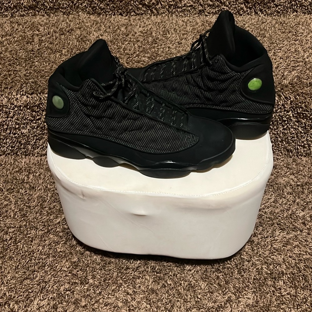 Air Jordan 13 Retro BG ‘Black Cat’
